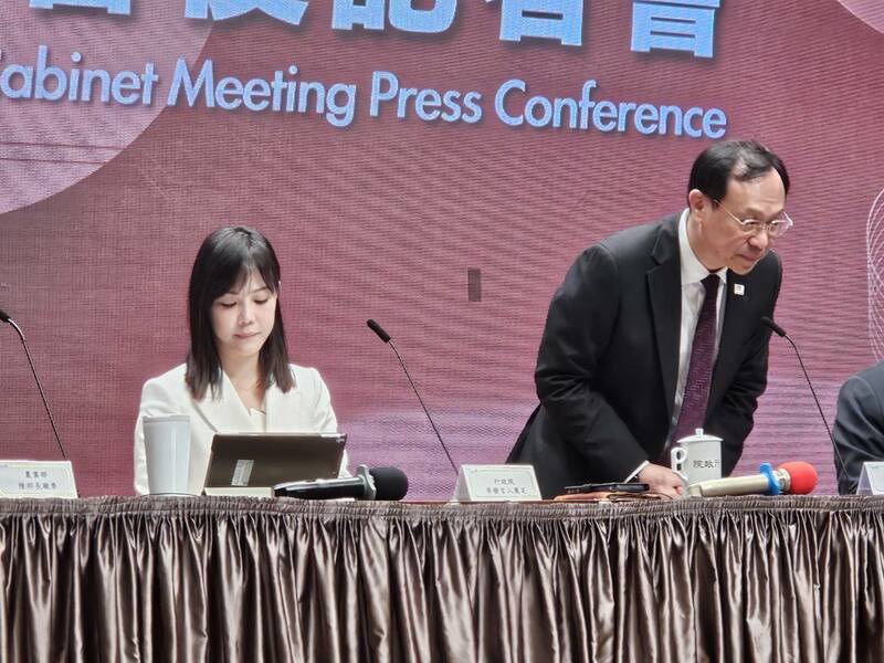 全面禁止廚餘養豬 1年轉型立委嫌太慢