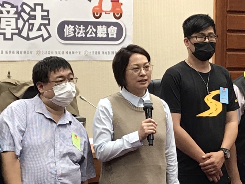 立委籲立法保障外送員 勞動部：有難度