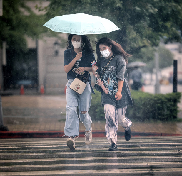 颱風影響長達5天 嚴防狂風驟雨