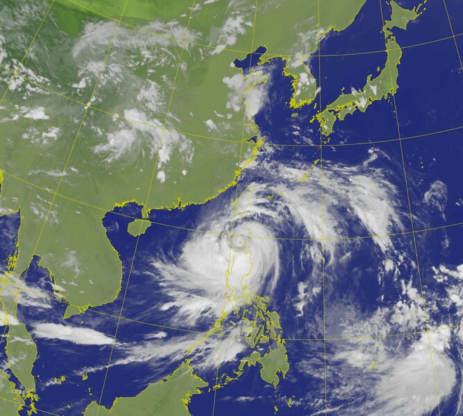 暴風圈逼近本島 東、南部暴雨難擋