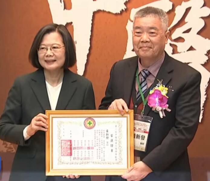 蔡總統稱讚清冠一號 盼增加本土中藥