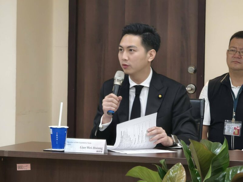 業者稱外送時薪293元 藍委反駁數字不準