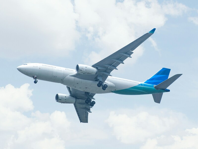 航空業減排技術難以負荷不斷增加的航班數量,恐加深氣候危機的疑慮。(Photo by willy wo on Unsplash under C.C License)