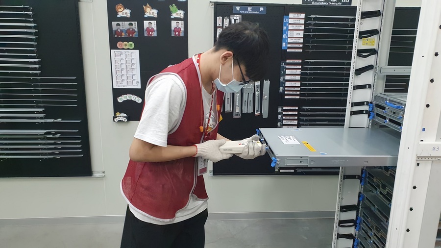 教育部產學攜手合作計畫提供上萬個工作機會,滿足技職尖兵兼顧學習與就業的需求。(教育部提供)