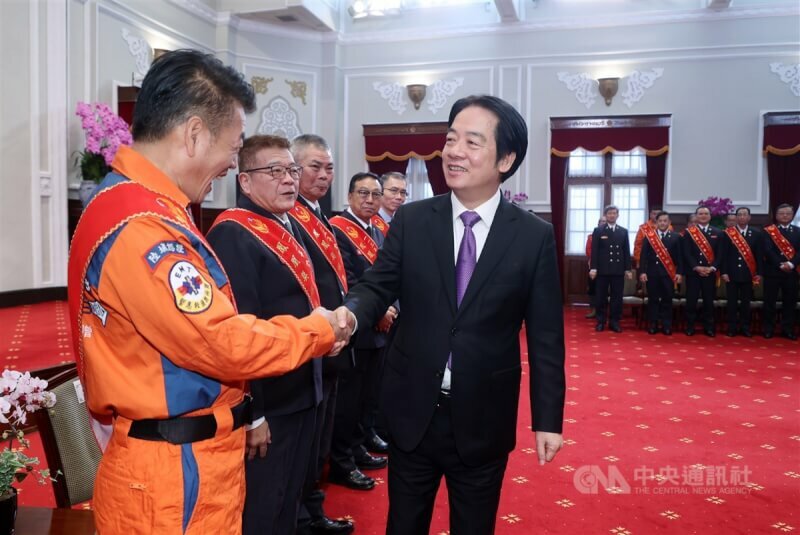 總統賴清德10日出席警專畢業典禮,承諾會投入資源,改善警消海巡的福利與工作環境。(中央社示意圖)