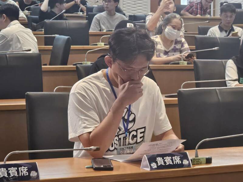 針對修憲議題,民眾黨主席黃國昌表示,按照程序走、盼能成立修憲委員會、舉行公投,讓人民來決定。(Photo by 呂翔禾/台灣醒報)