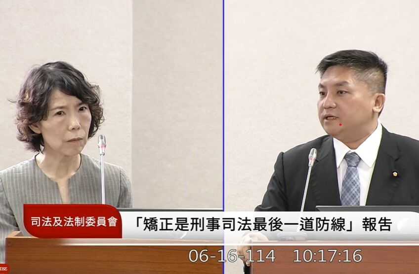 國民黨立委吳宗憲16日質疑監察院行使監察權雙標,但監察院官員否認。(直播截圖)