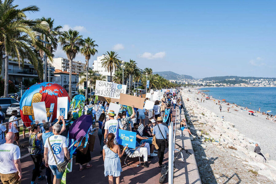 第3屆聯合國海洋大會(UNOC)6月13日在法國尼斯落幕,「全球海洋公約」距生效僅差10國門檻。環團6月14日表示,台灣在公海漁業捕撈實力不容小覷,呼籲政府應擬定配套,為國際海洋治理做準備。(綠色和平提供)中央社
