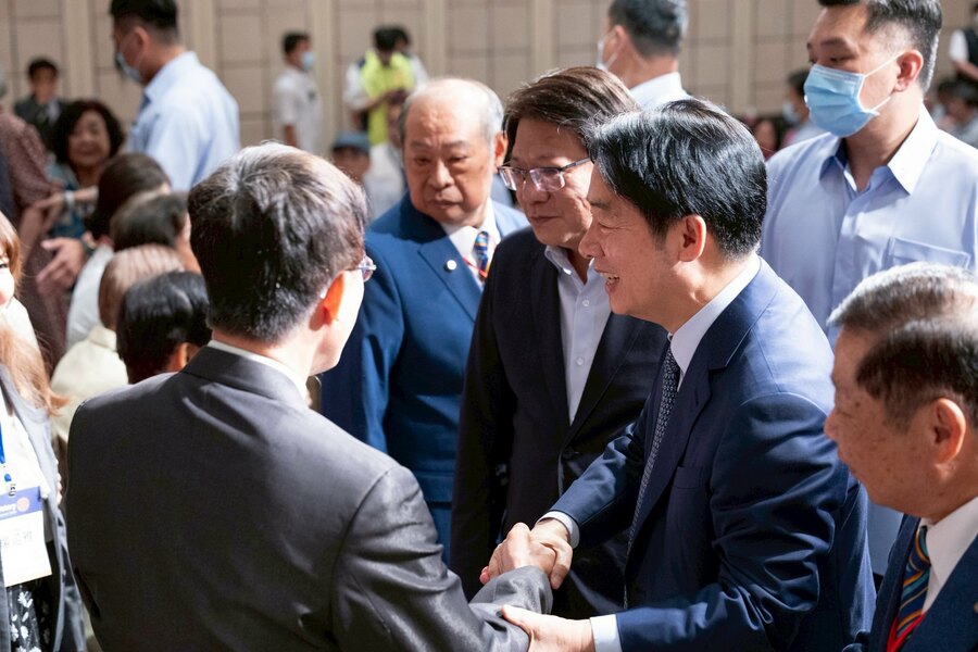 對於賴總統的演說,各界毀譽參半,有人認為強化對中國對2758號論述之反駁,但也有人認為這揭示賴實質台獨的野心。(總統府)