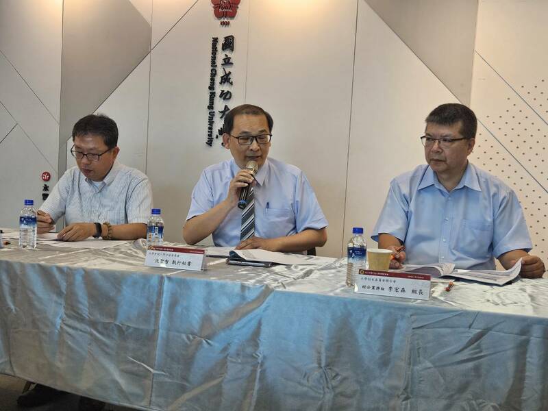 大學考試分發委員會13日公布分科測驗的錄取狀況,缺額人數1220人則創下4年來新低。(Photo by 呂翔禾/台灣醒報)