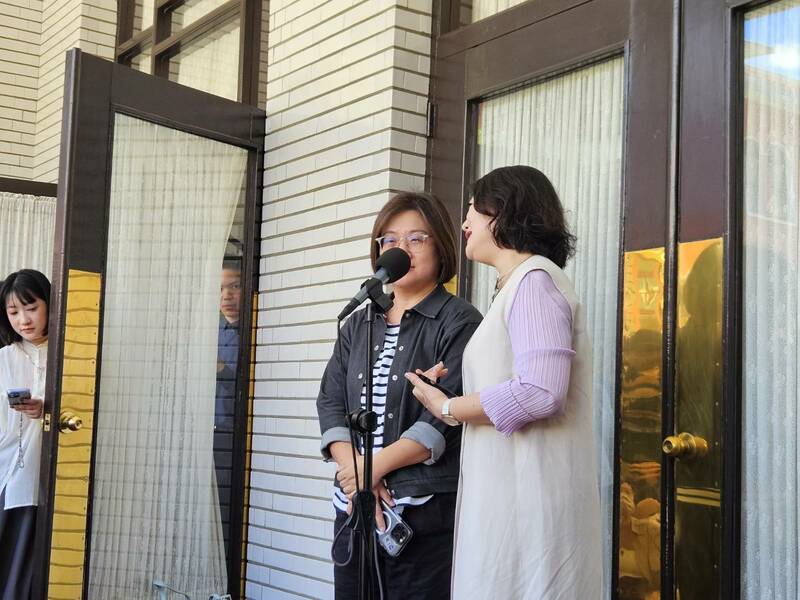 民進黨立法院黨團書記長陳培瑜、幹事長吳思瑤都宣布下個會期堅辭黨團幹部。(Photo by 呂翔禾/台灣醒報)