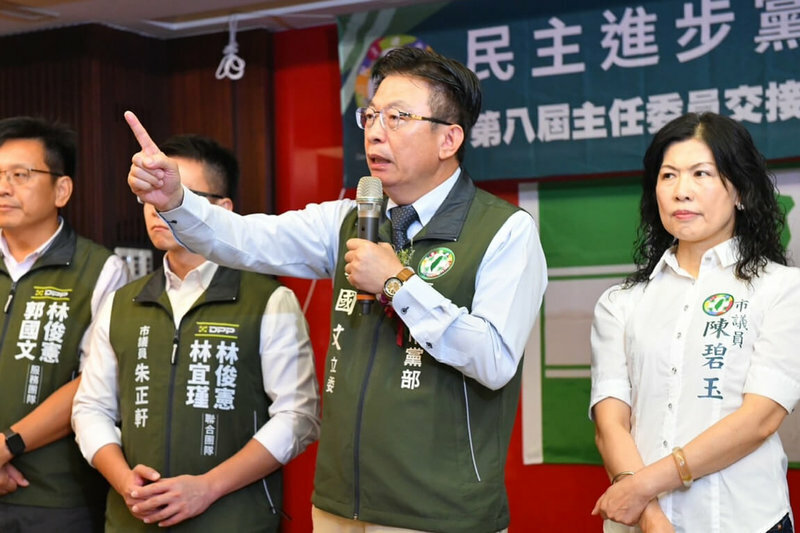 綠委郭國文近日積極表態,不只批評數發部消極解決問題,並參與要求黨團幹部改選的連署。(中央社示意圖)