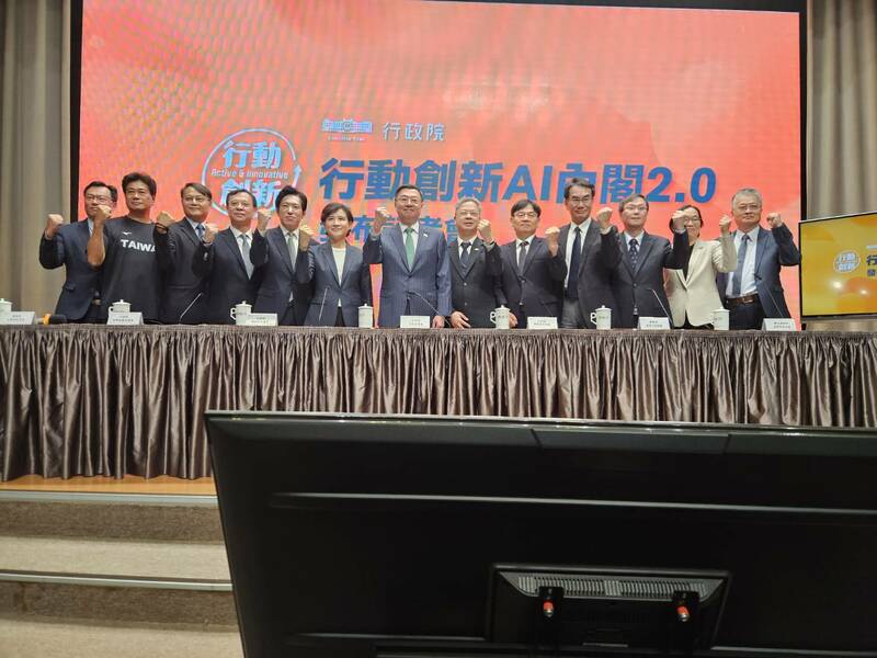 行政院長卓榮泰28日率領新內閣成員,對外進行介紹,並期許新內閣能更加入回應人民期待。(Photo by 呂翔禾/台灣醒報)