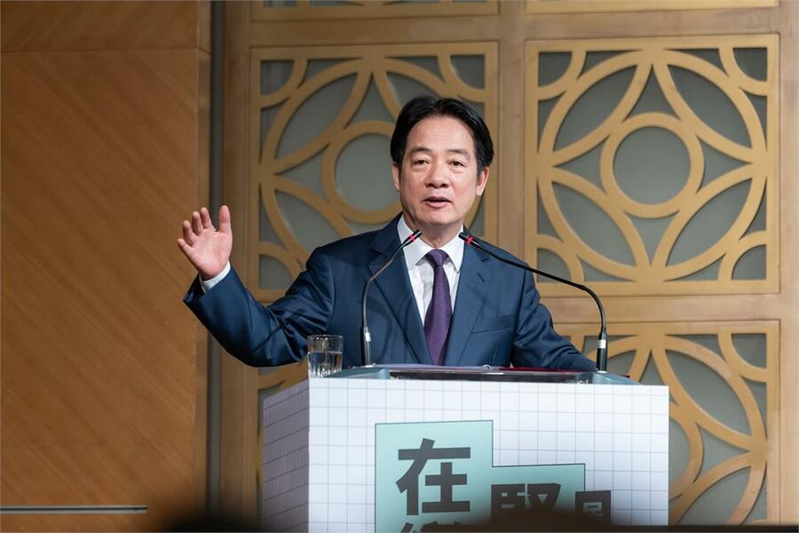 柯建銘恐怕不是改革的核心,總統自己身兼黨主席,才是必須出面對路線總檢討的負責人。(網路截圖)