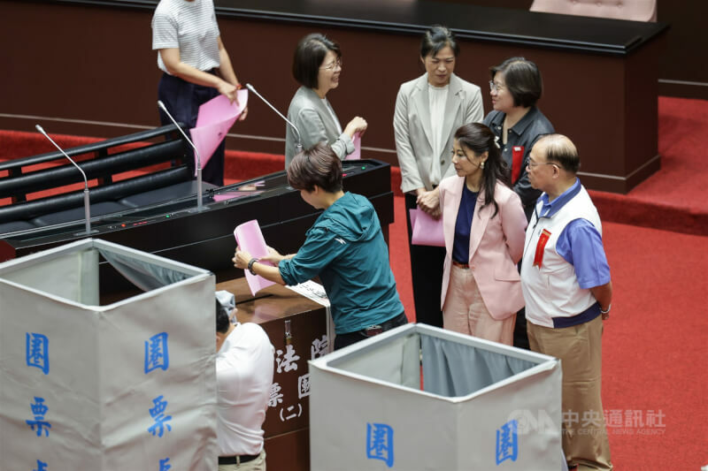 針對大法官等獨立機關的人選至今仍未提名,學者受訪時認為,人選難尋、不確定找誰溝通等因素,讓賴政府寸步難行。(中央社示意圖)