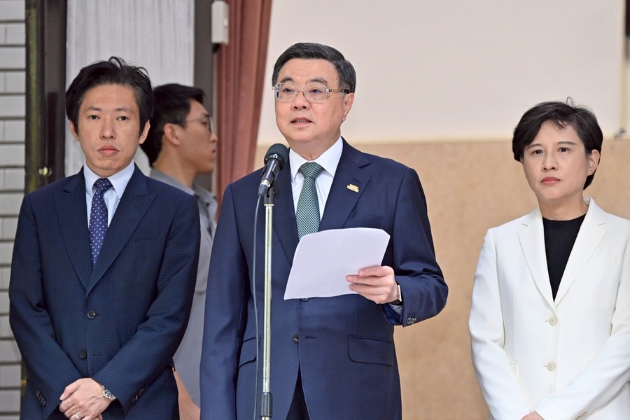 行政院長卓榮泰14日對於中選會委員未能及時提名,對立法院表示歉意,並承諾月底會儘速提出名單。(行政院提供)