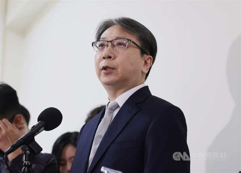 國安局長蔡明彥15日聯訪時表示,針對境外勢力干涉國內政黨選舉的防治仍不足,建議修法強化防堵。(中央社)