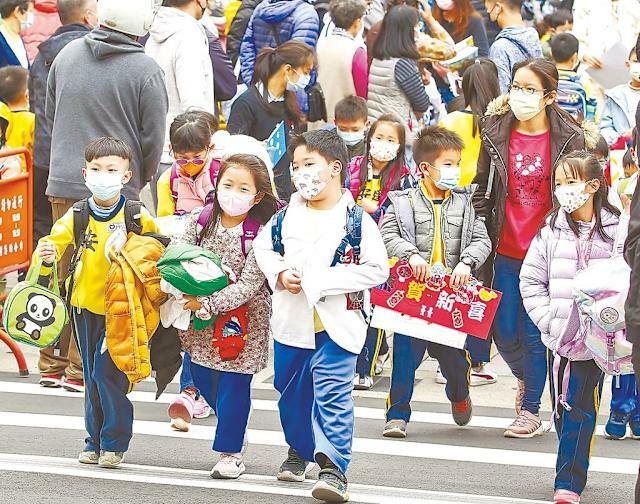 少子化該從政治面解決問題。(網路截圖)